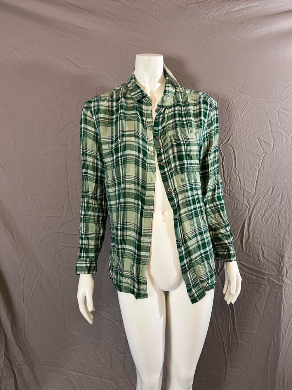 True Craft Green Plaid Button-Down Shirt